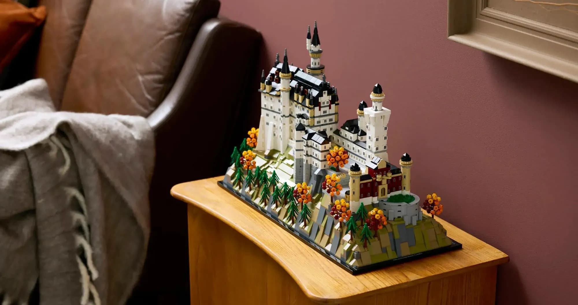 Конструктор LEGO Architecture Замок Нойшванштайн (21063)