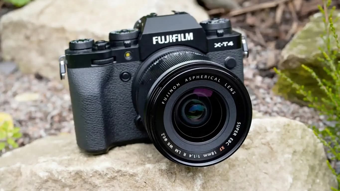 Широкоугольный объектив Fujifilm XF 18mm f/1.4 R LM WR (16673794) (Standard)