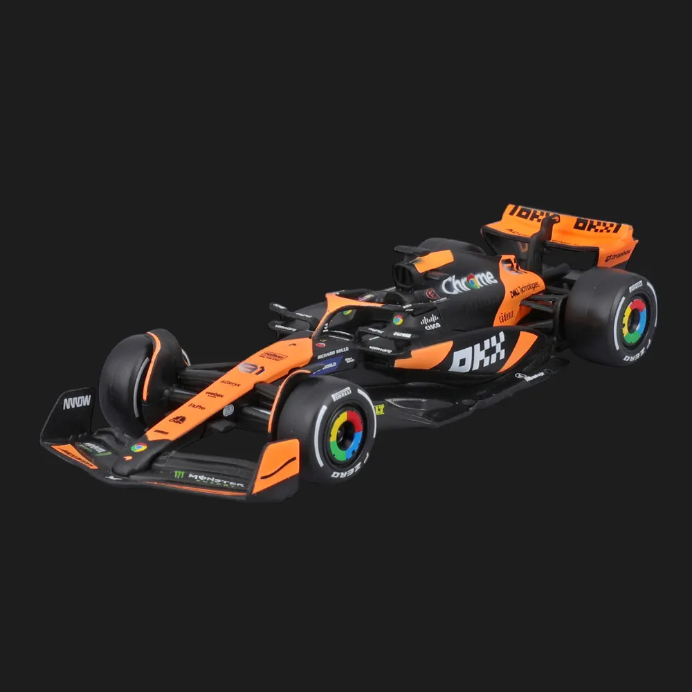 Автомодель Bburago Race - McLaren F1 MCL38 2024 в ассортименте (1:43)